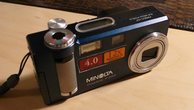 Minolta F200