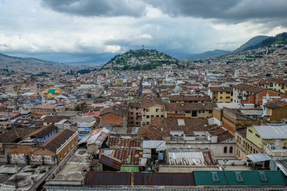 Quito, Basílica del Voto Nacional, El Panecillo