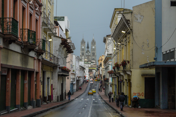 Quito, Basílica del Voto Nacional